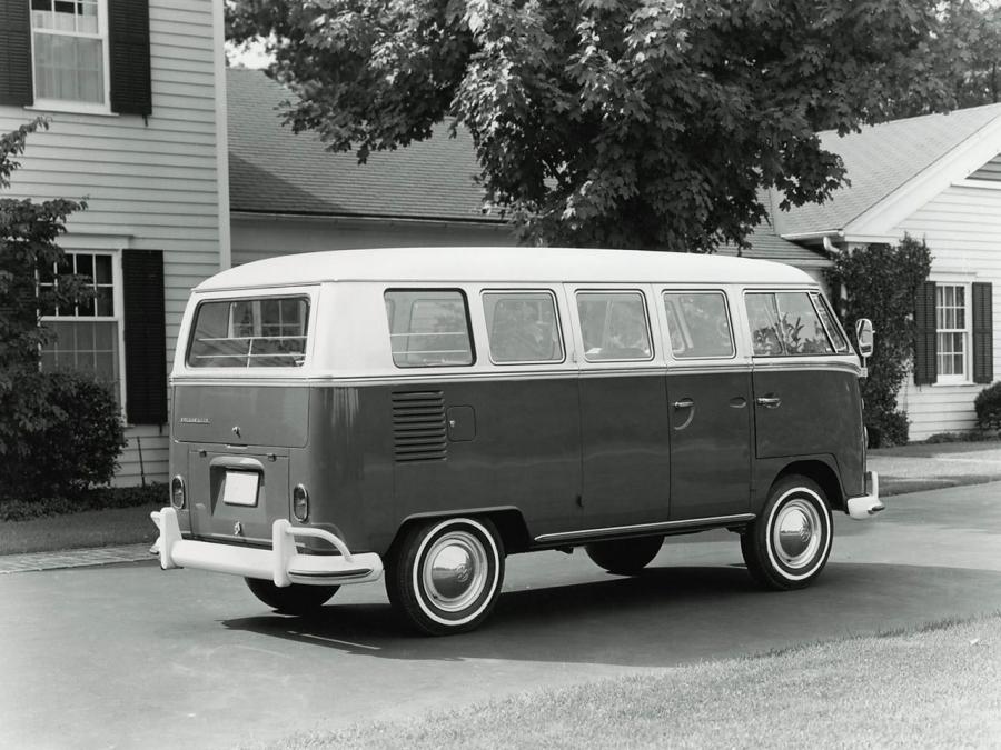  Volkswagen Typ 2 Deluxe Bus (T1) 1964 года  (фото 10 из 21)